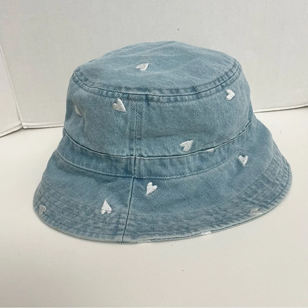 American Eagle Bucket Hat Denim Embroidered Hearts Light Wash Blue White